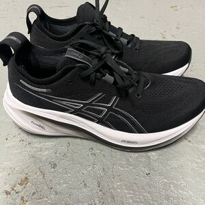 COPY - Asics womens Nimbus 26 10.5